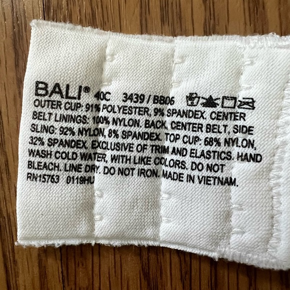 Bali Woman’s White Bra Size 40C - Picture 4 of 5